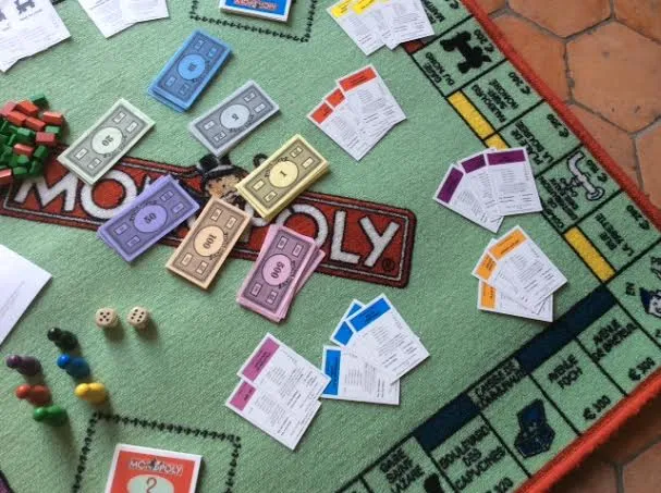 tapis jeu monopoly géant detail.webp